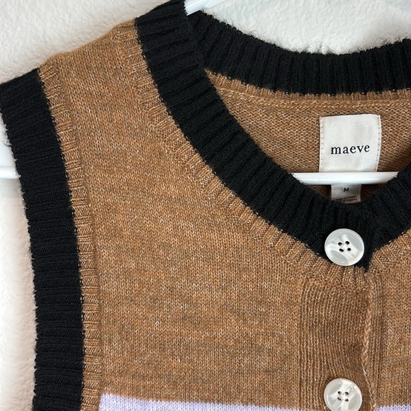 Maeve Sweater Vest Medium - Picture 2 of 4